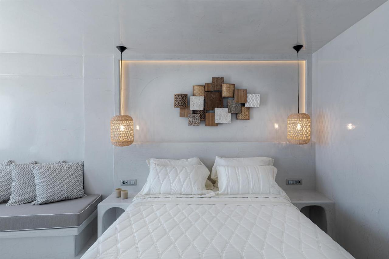 Kaleidoscope Imerovigli Suites Bagian luar foto