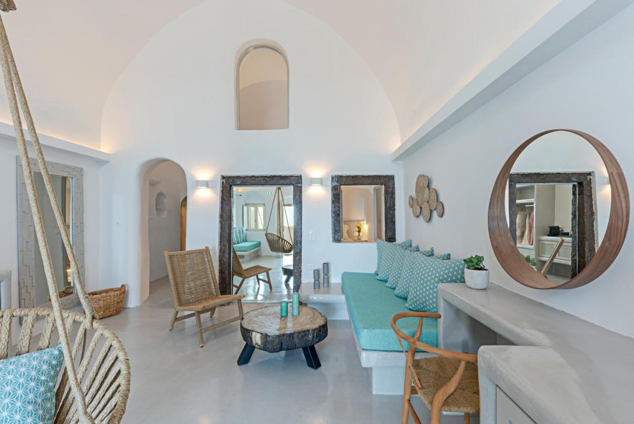 Kaleidoscope Imerovigli Suites Bagian luar foto