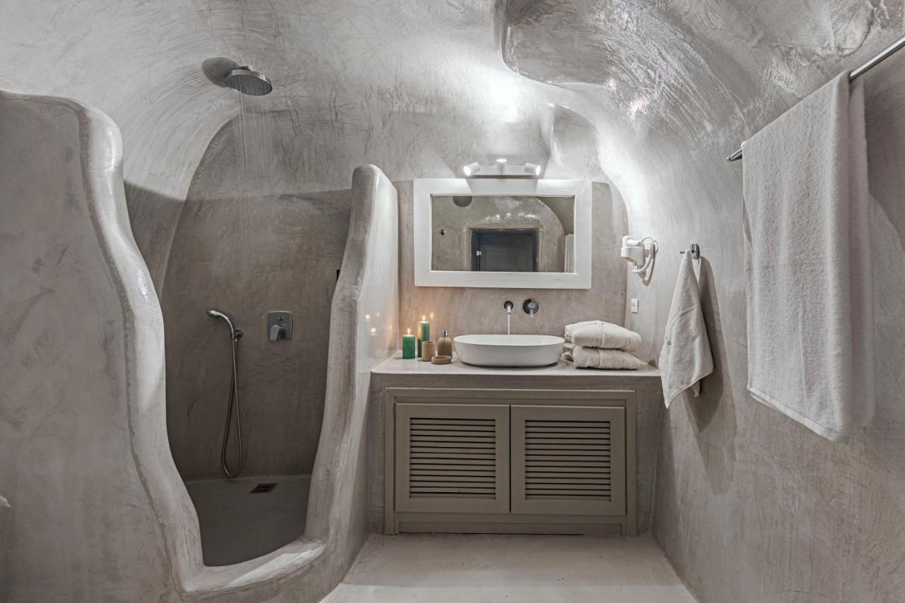 Kaleidoscope Imerovigli Suites Bagian luar foto